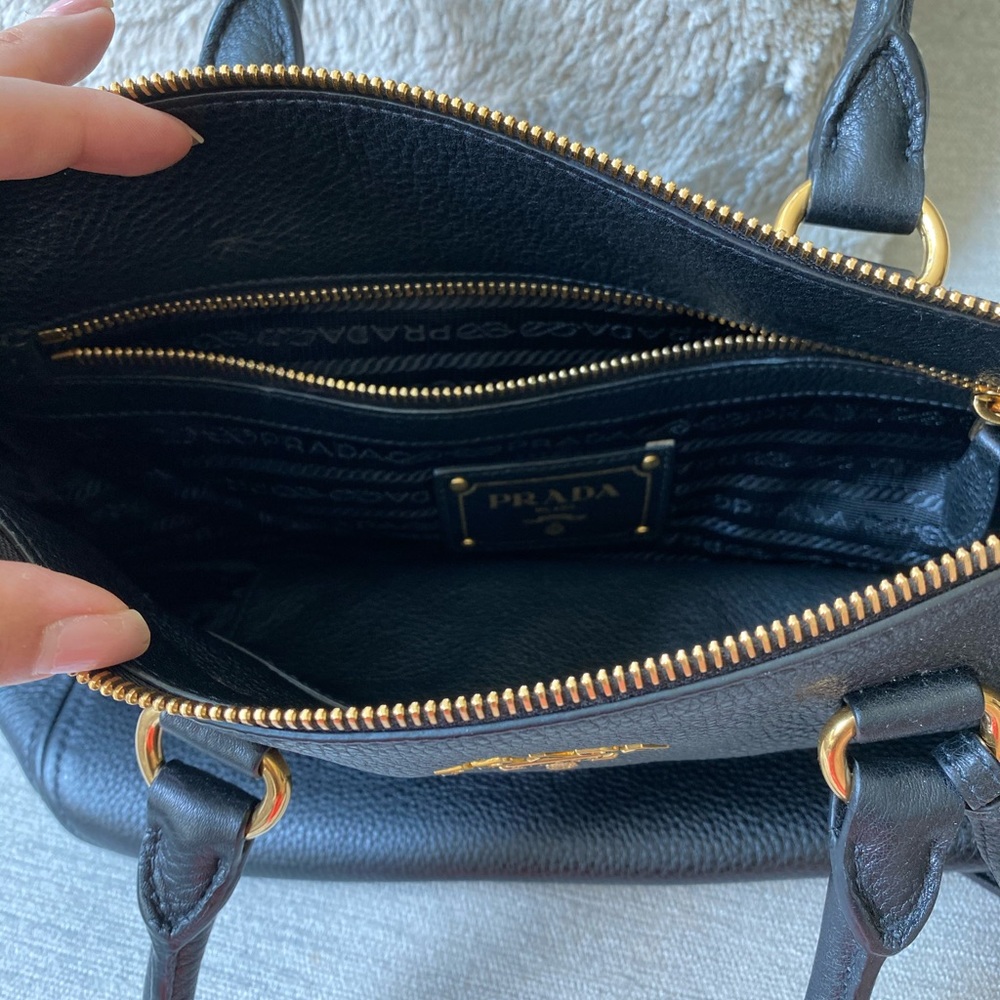 Authentic Prada Vittelo Bag - Picture 3 of 7